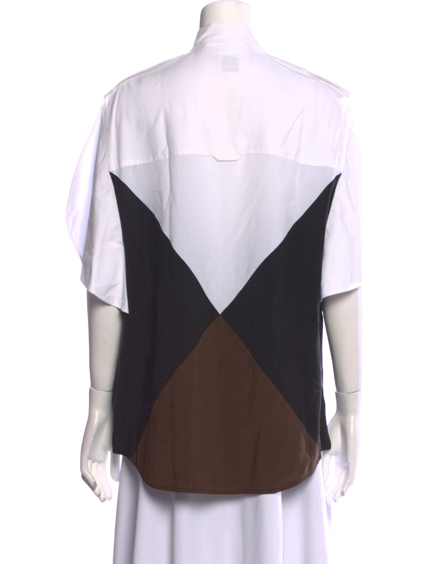 Burberry London V-Neck Sleeveless Button-Up Top